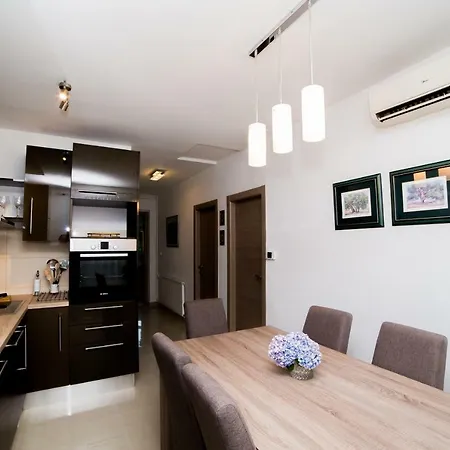 Casa Ana Апартаменти *